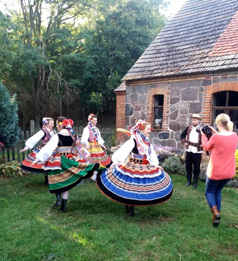 Gospodarstwo Agroturystyczne Dolina Wardynki Suliszewo Exterior foto
